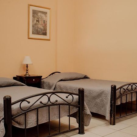 Suites Cervantes Чиуауа Екстериор снимка
