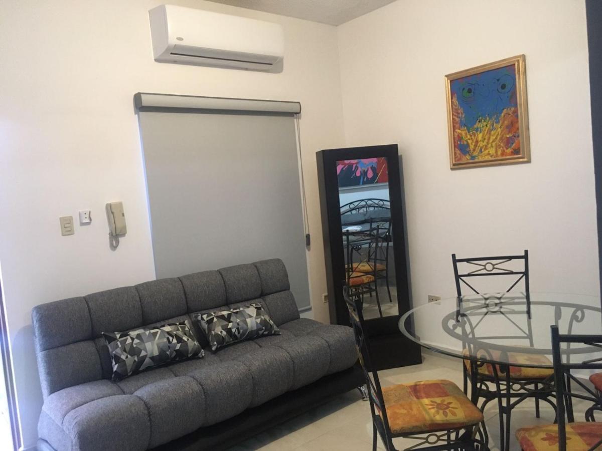 Suites Cervantes Чиуауа Екстериор снимка