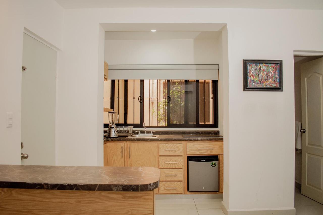 Suites Cervantes Чиуауа Екстериор снимка