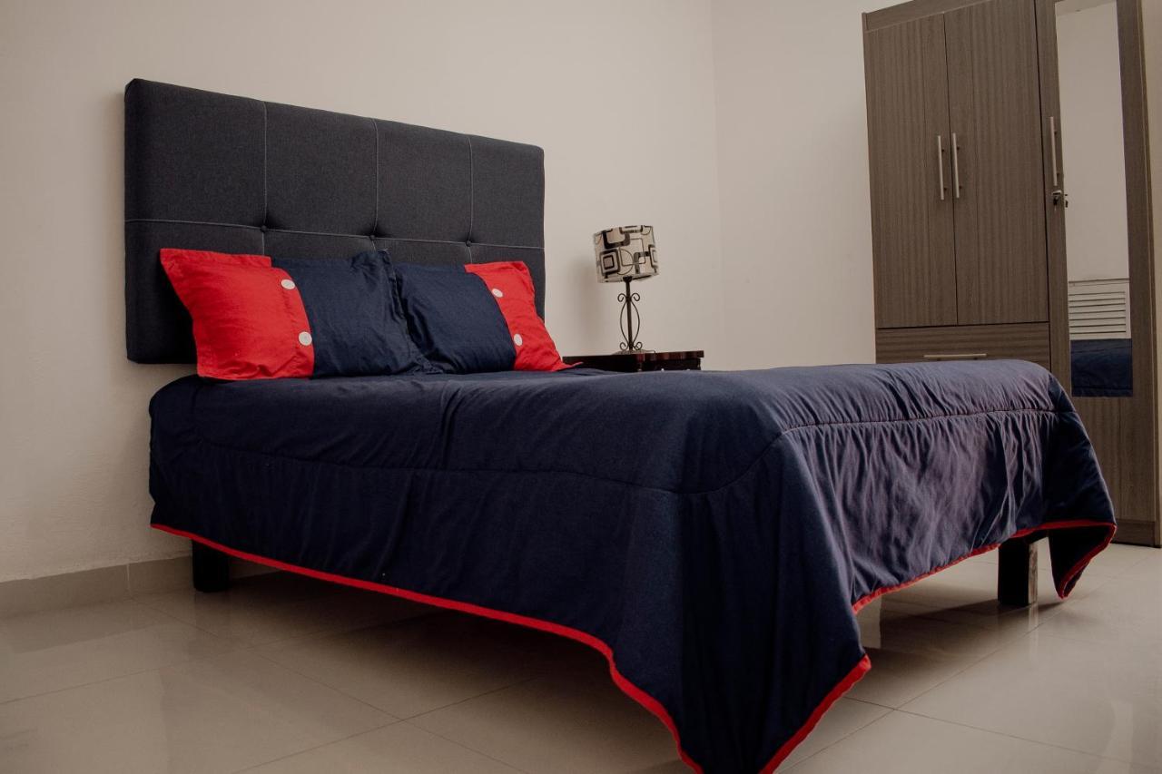 Suites Cervantes Чиуауа Екстериор снимка