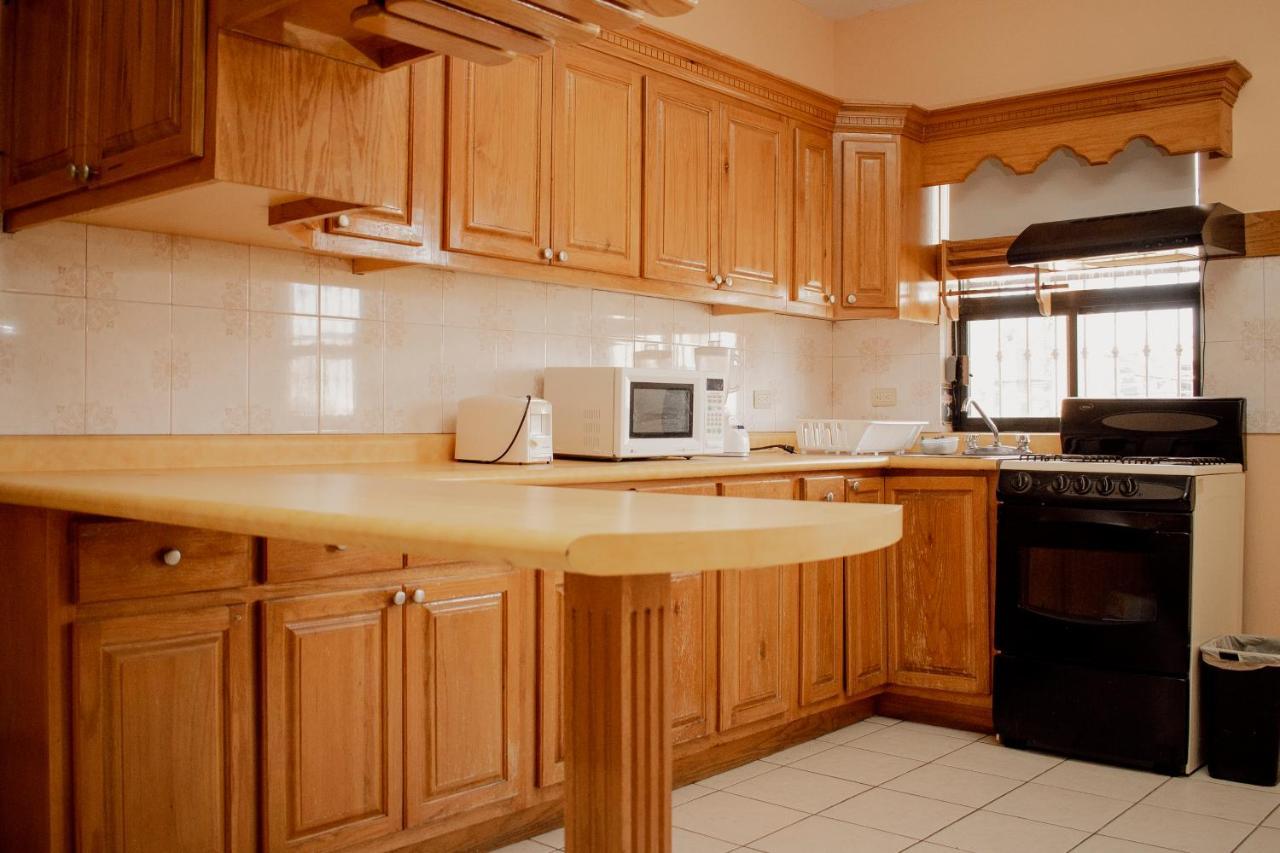 Suites Cervantes Чиуауа Екстериор снимка
